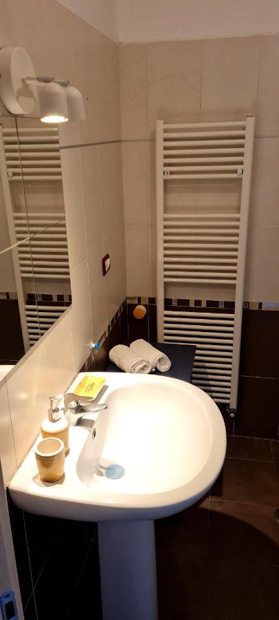 Salute Apartments Terni Bagian luar foto