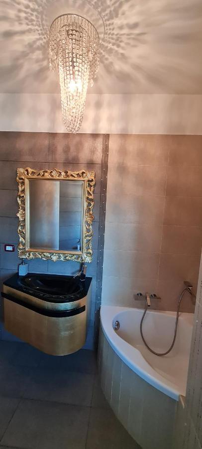 Salute Apartments Terni Bagian luar foto